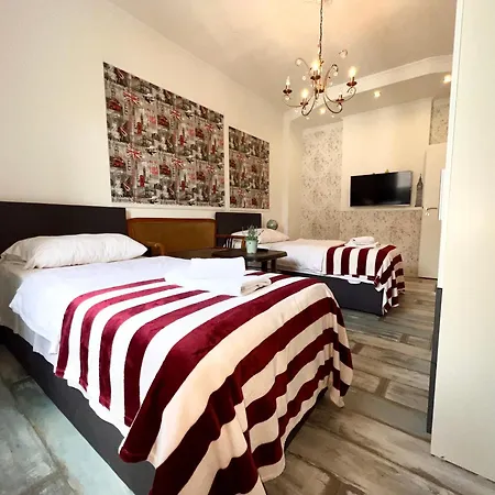 London Suite Fuer 4 Mit Kueche Und Wifi Essen Exterior photo